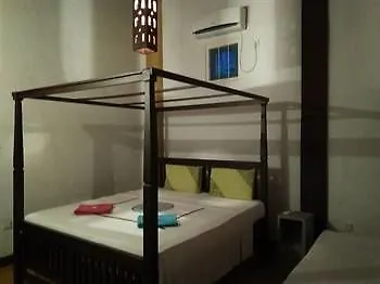 *** Guest house The Change Hotel Kandy Sri Lanka