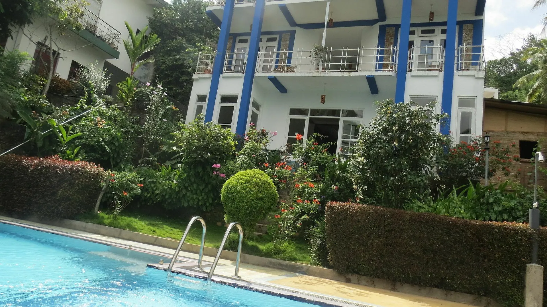 Guest house The Change Hotel Kandy